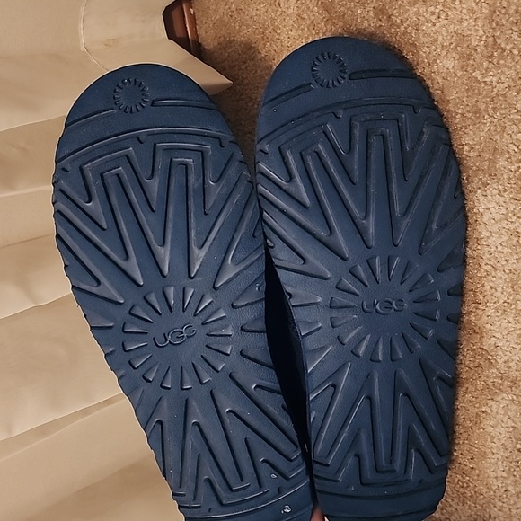 UGG Neumel Men's Boots - Picture 11 of 16